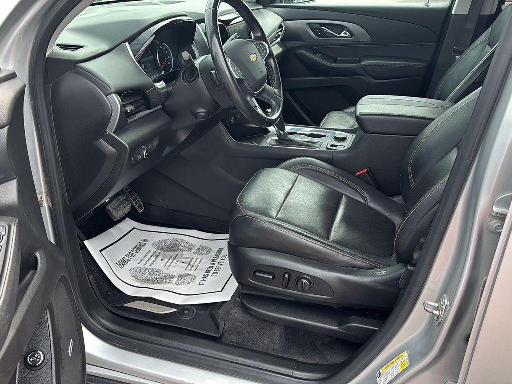 used 2020 Chevrolet Traverse car, priced at $27,995