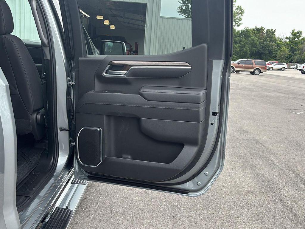 new 2025 Chevrolet Silverado 1500 car, priced at $57,290