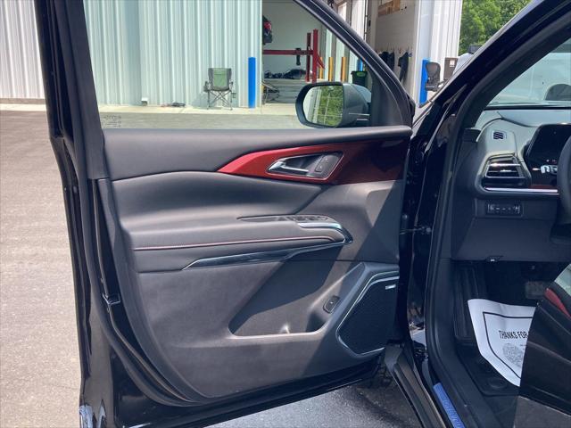 new 2025 Chevrolet Traverse car, priced at $56,130