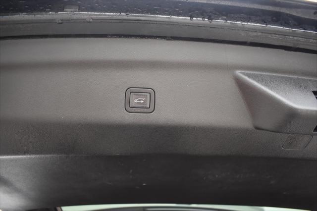 used 2024 GMC Yukon car, priced at $76,995