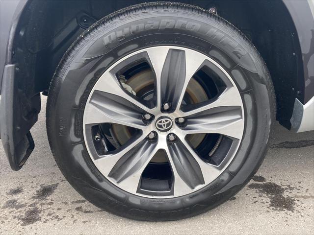 used 2021 Toyota Highlander car, priced at $33,595