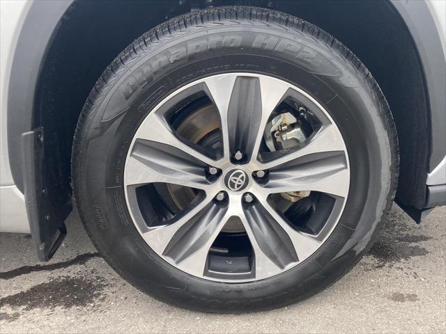 used 2021 Toyota Highlander car, priced at $33,595