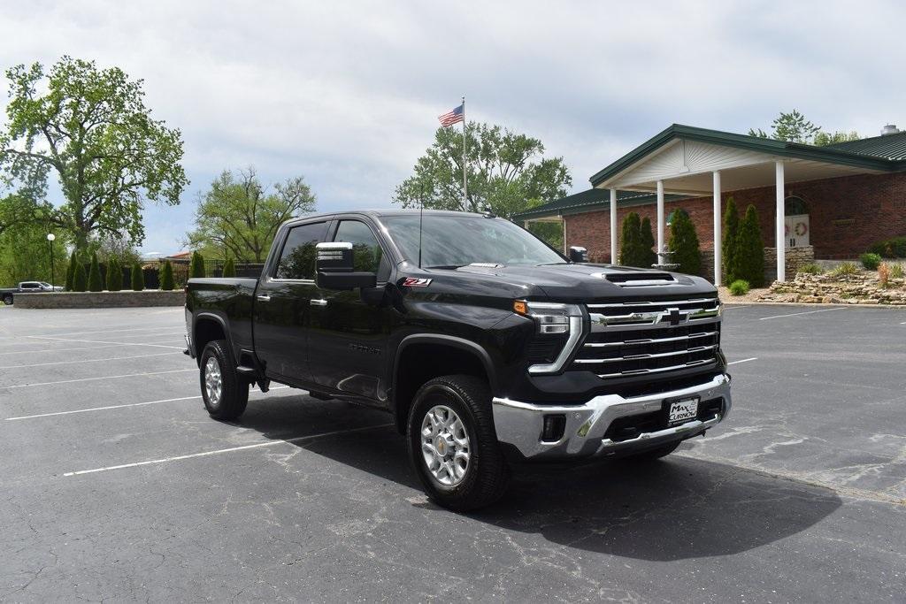 new 2024 Chevrolet Silverado 2500 car