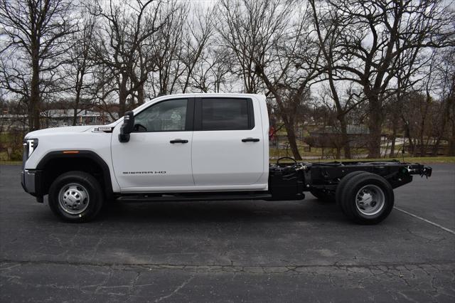 new 2025 GMC Sierra 3500 car