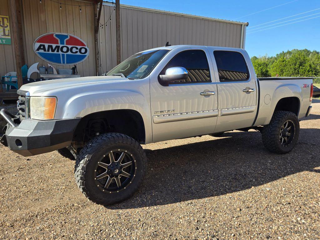 used 2013 GMC Sierra 1500 car, priced at $13,998