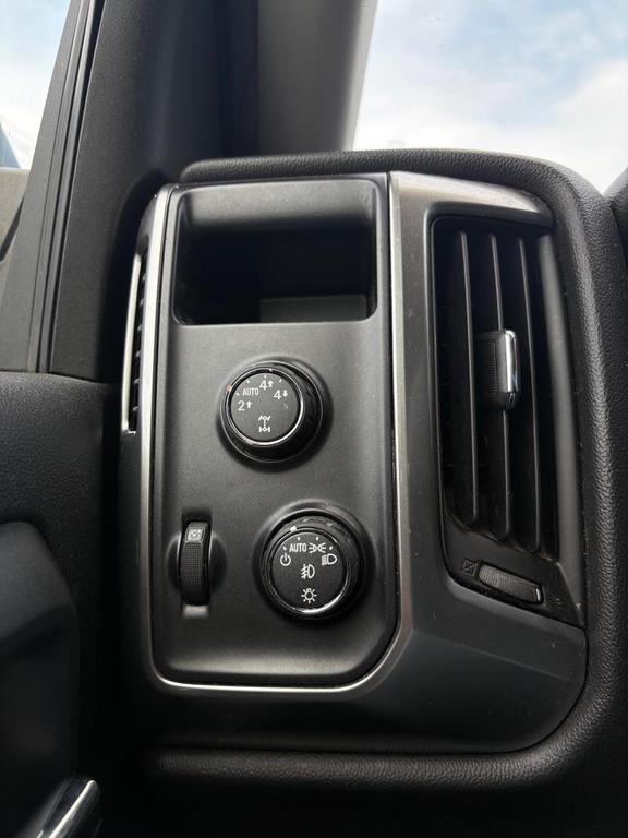 used 2015 Chevrolet Silverado 1500 car, priced at $16,550