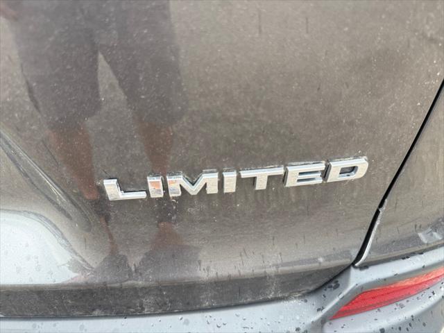 used 2019 Jeep Cherokee car, priced at $17,400