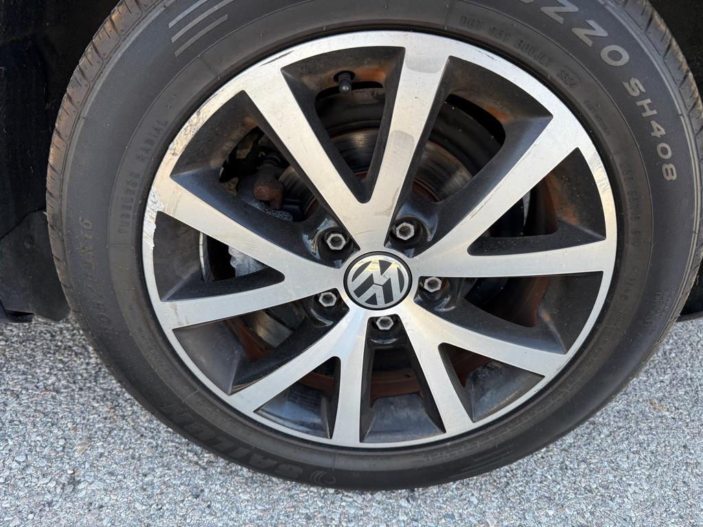 used 2017 Volkswagen Jetta car, priced at $10,000