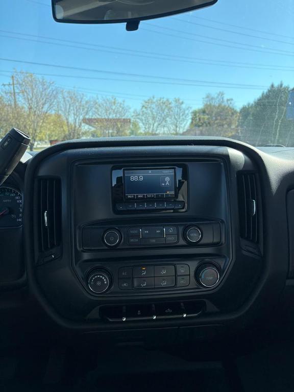 used 2014 Chevrolet Silverado 1500 car, priced at $15,825