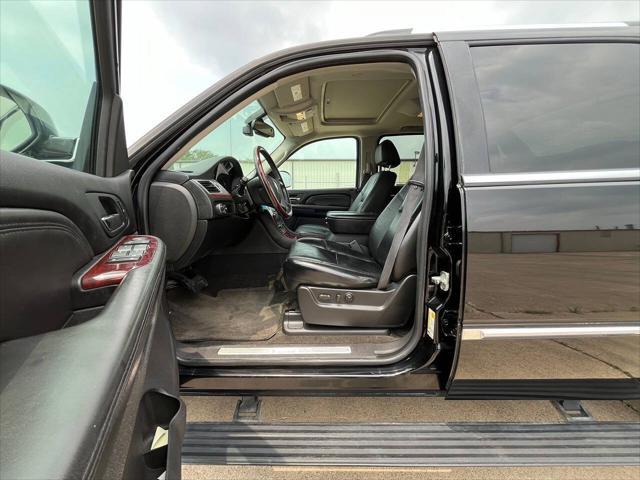 used 2007 Cadillac Escalade EXT car, priced at $28,999