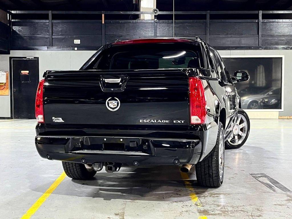 used 2007 Cadillac Escalade EXT car, priced at $27,999