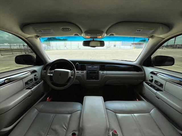 used 2011 Lincoln Town Car car, priced at $34,999