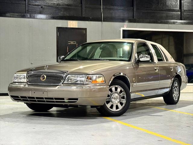 used 2005 Mercury Grand Marquis car, priced at $19,999