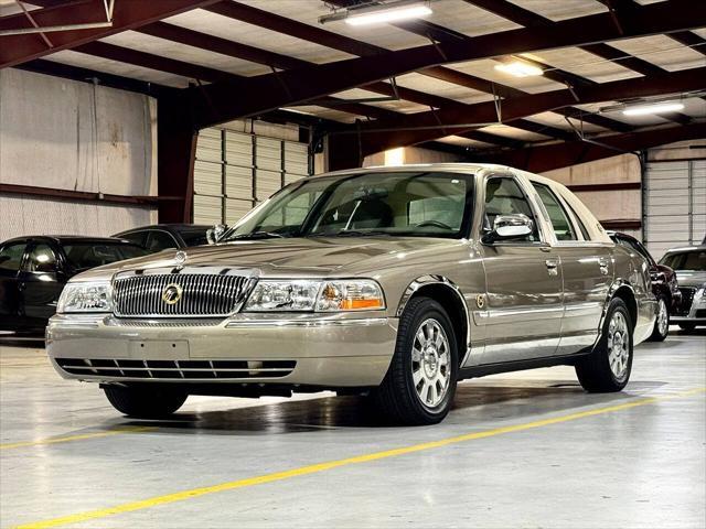 used 2005 Mercury Grand Marquis car, priced at $19,999