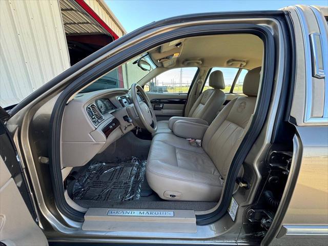 used 2005 Mercury Grand Marquis car, priced at $19,999