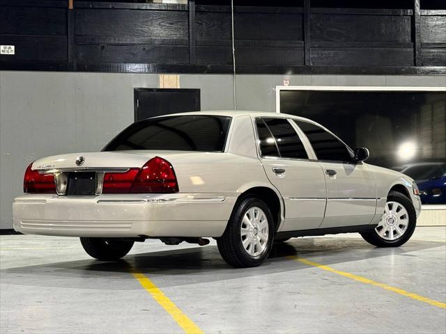 used 2004 Mercury Grand Marquis car, priced at $17,999