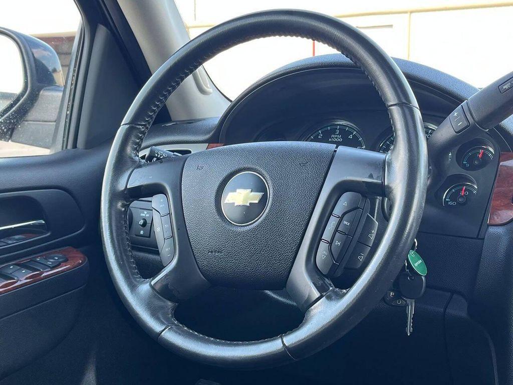 used 2010 Chevrolet Suburban car, priced at $22,899
