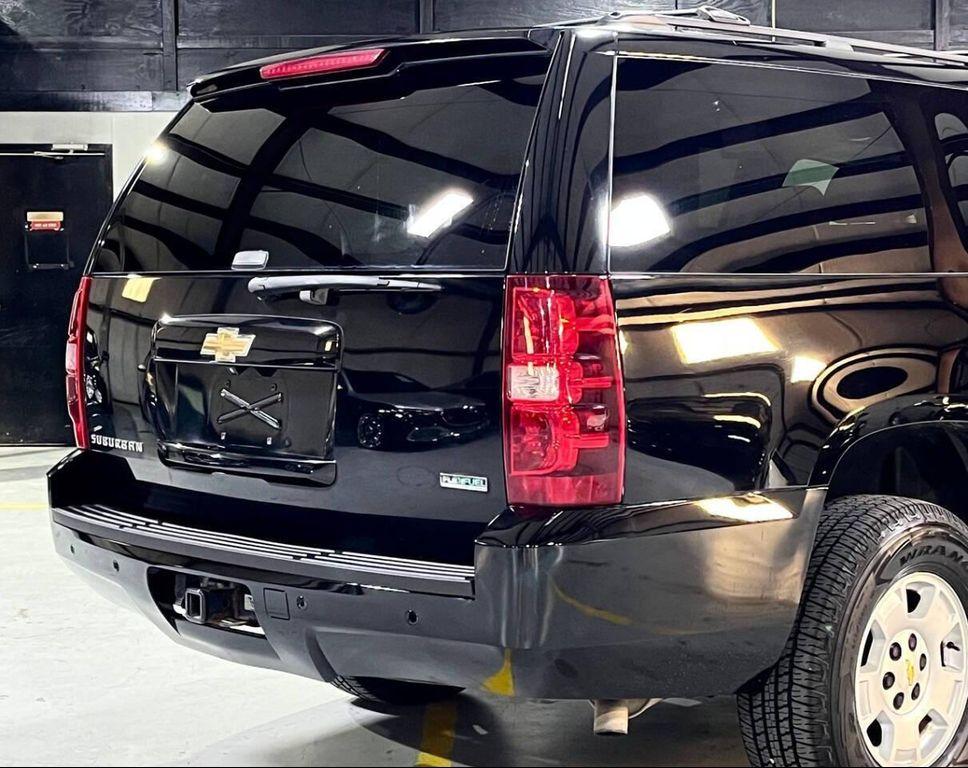 used 2010 Chevrolet Suburban car, priced at $22,899
