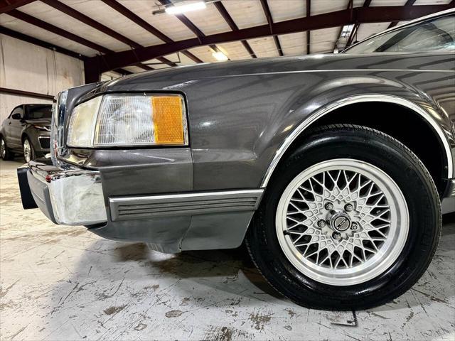 used 1992 Lincoln Mark VII car, priced at $21,999