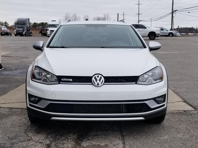 used 2017 Volkswagen Golf Alltrack car, priced at $15,888