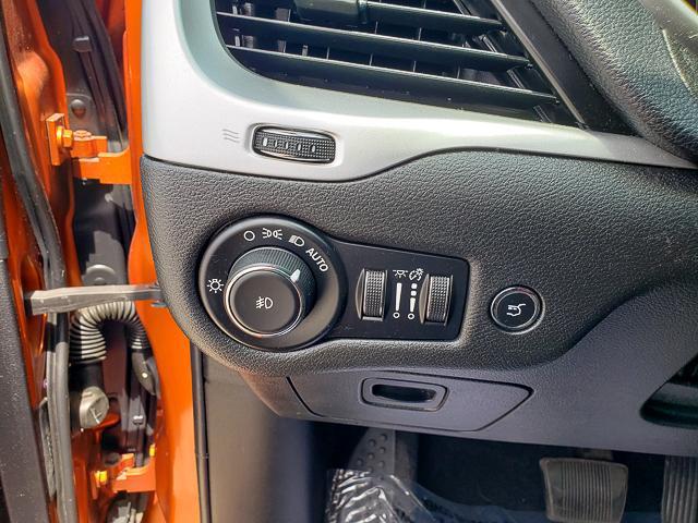 used 2014 Jeep Cherokee car, priced at $9,888