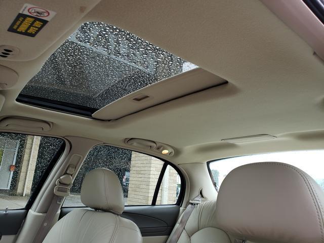 used 2002 Lincoln Continental car, priced at $8,888