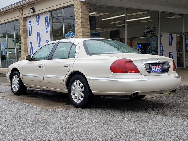 used 2002 Lincoln Continental car, priced at $8,888
