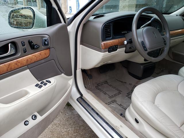 used 2002 Lincoln Continental car, priced at $8,888