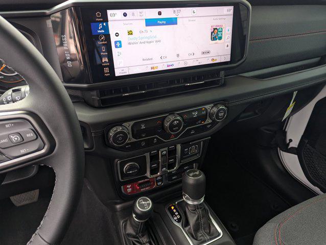 new 2025 Jeep Wrangler car, priced at $62,985