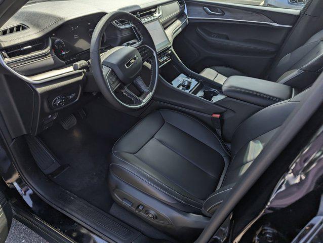 new 2025 Jeep Grand Cherokee car, priced at $43,643