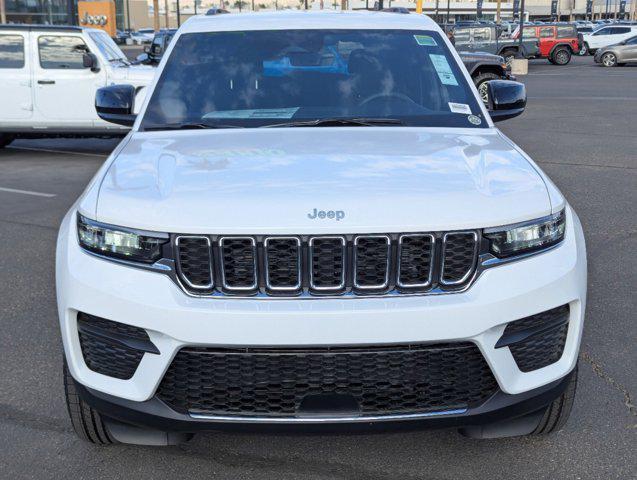 new 2025 Jeep Grand Cherokee car, priced at $38,999