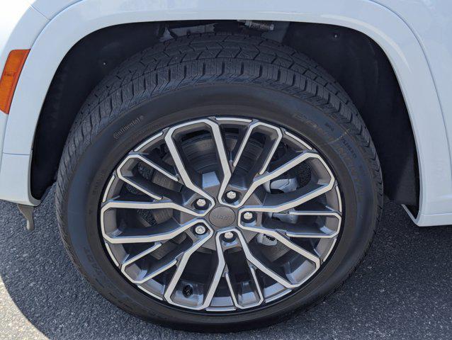 new 2025 Jeep Grand Cherokee L car, priced at $73,800