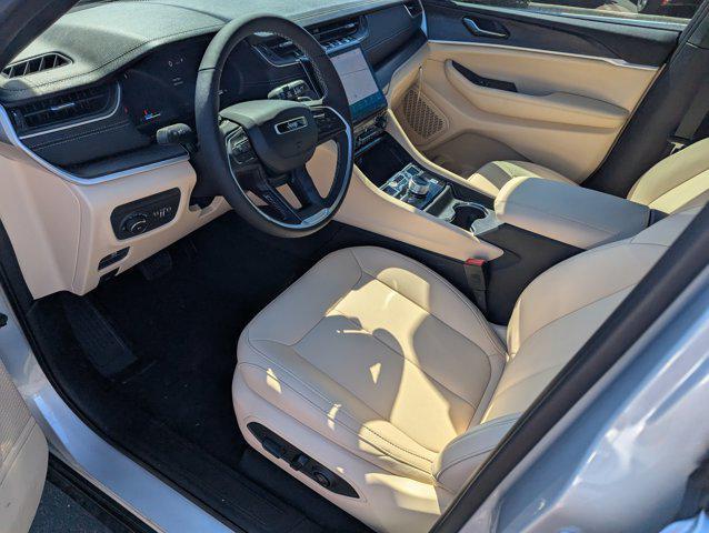 new 2025 Jeep Grand Cherokee car, priced at $48,490