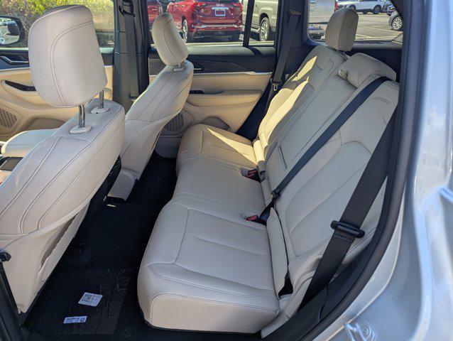 new 2025 Jeep Grand Cherokee car, priced at $48,490