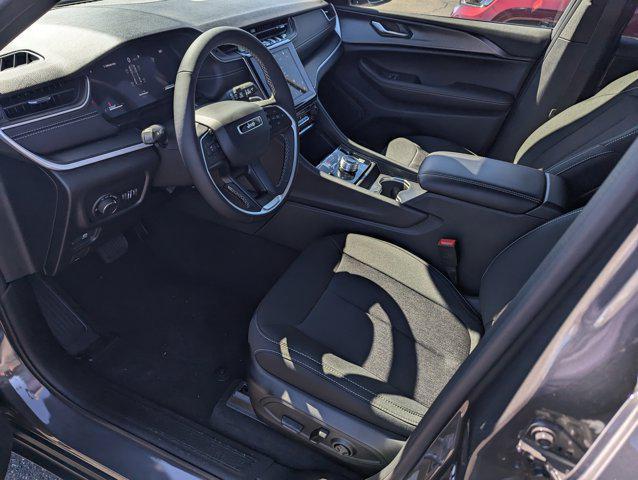 new 2025 Jeep Grand Cherokee car, priced at $41,045