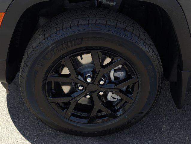 new 2025 Jeep Grand Cherokee L car, priced at $49,705
