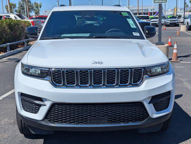 new 2025 Jeep Grand Cherokee car, priced at $44,245