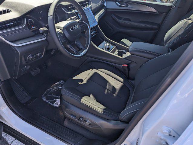 new 2025 Jeep Grand Cherokee car, priced at $44,245
