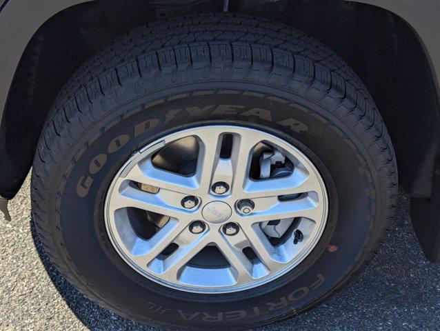 new 2025 Jeep Grand Cherokee car, priced at $44,840