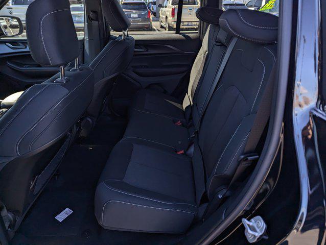 new 2025 Jeep Grand Cherokee car, priced at $43,795