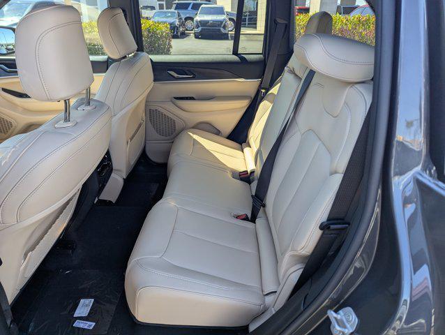 new 2025 Jeep Grand Cherokee car, priced at $46,249