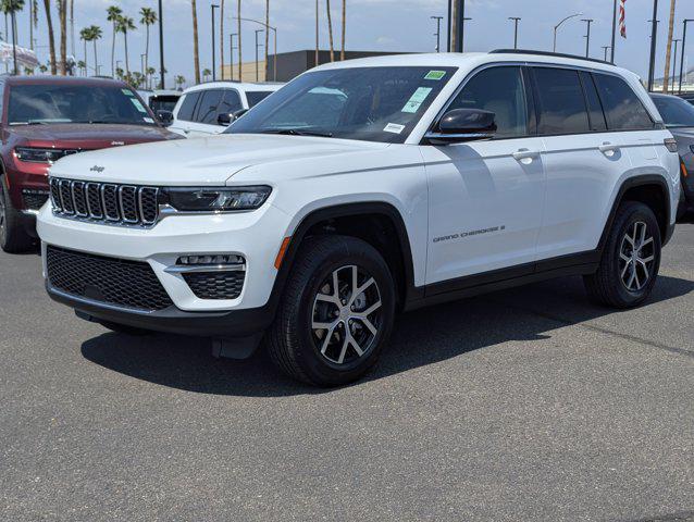 new 2025 Jeep Grand Cherokee car, priced at $47,895