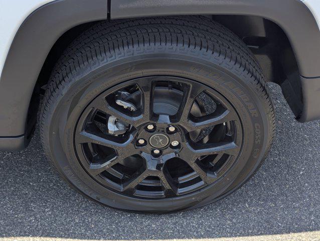 new 2025 Jeep Compass car, priced at $32,160