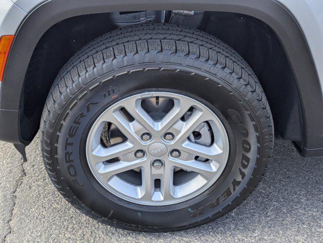 new 2025 Jeep Grand Cherokee car, priced at $39,625