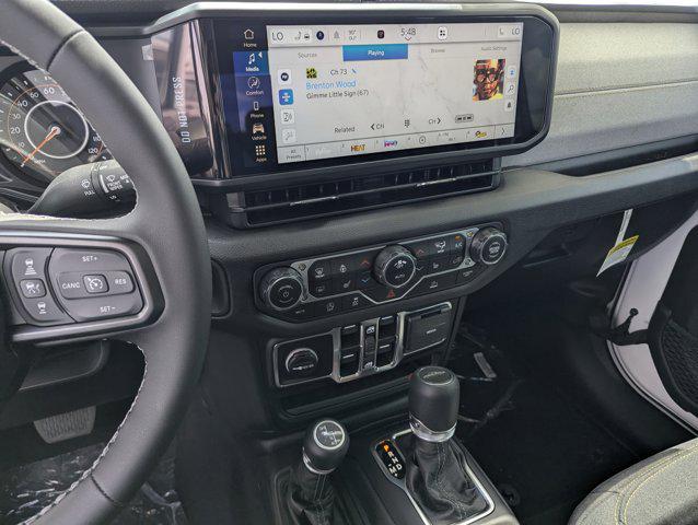 new 2025 Jeep Gladiator car, priced at $50,305
