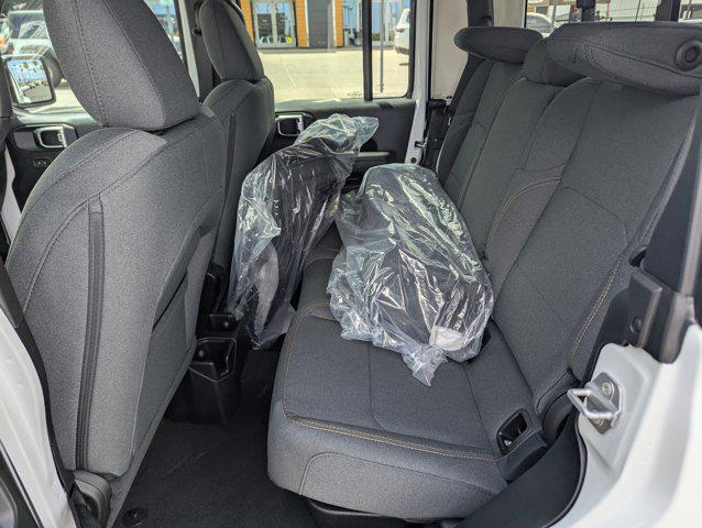 new 2025 Jeep Gladiator car, priced at $50,305