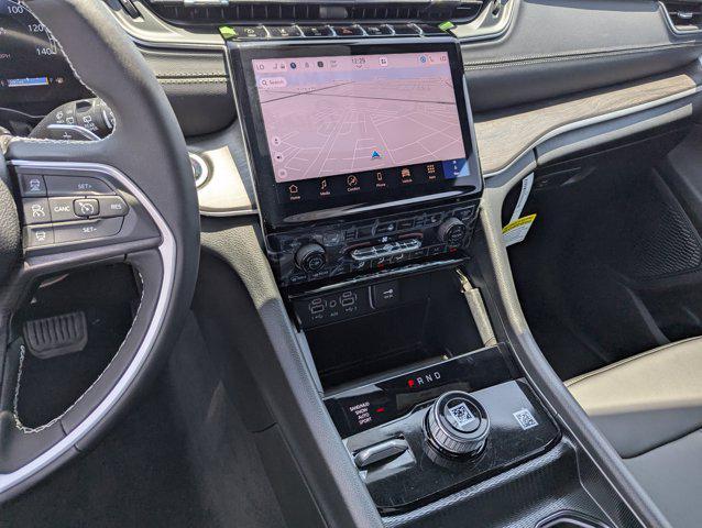 new 2025 Jeep Grand Cherokee car, priced at $48,915