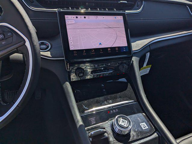 new 2025 Jeep Grand Cherokee car, priced at $53,930