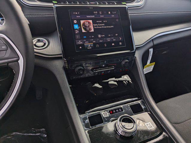 new 2025 Jeep Grand Cherokee car, priced at $44,245