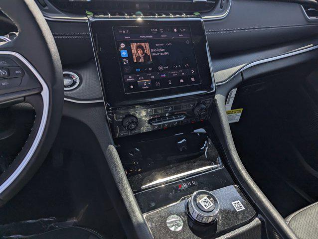new 2025 Jeep Grand Cherokee car, priced at $46,230
